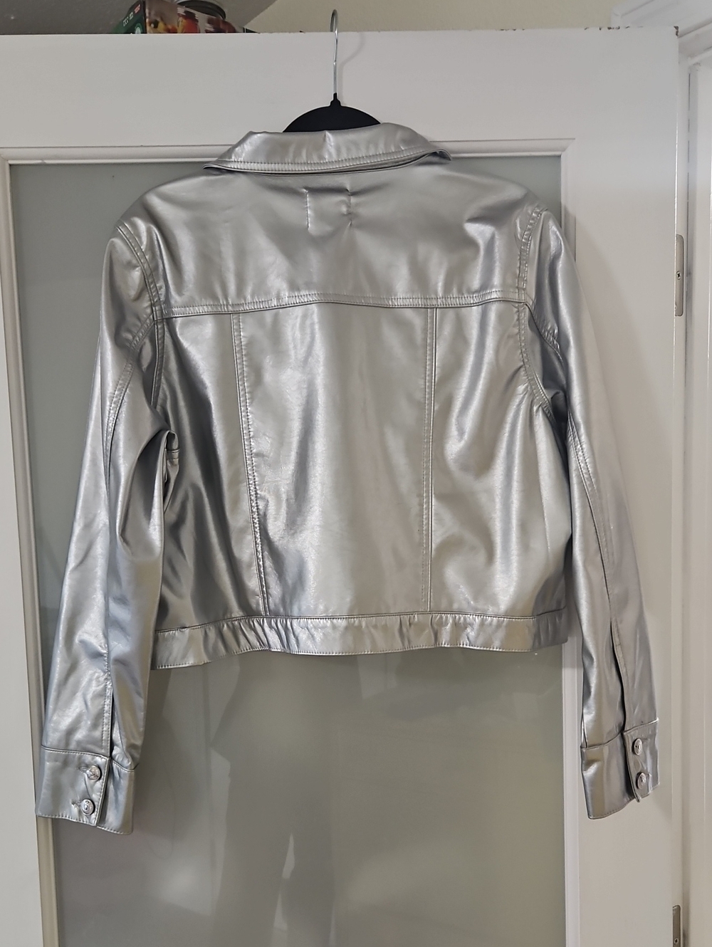 Almost Famous Metallic Silver Trucker Jacket Crop Womens Size XL - Picture 6 of 6